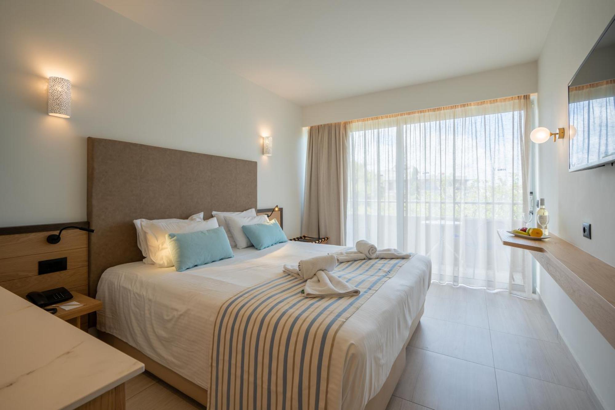 Minos Hotel ريثيمنو المظهر الخارجي الصورة